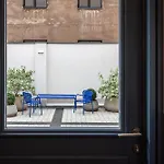 Tasteful 1bd Centre شقة