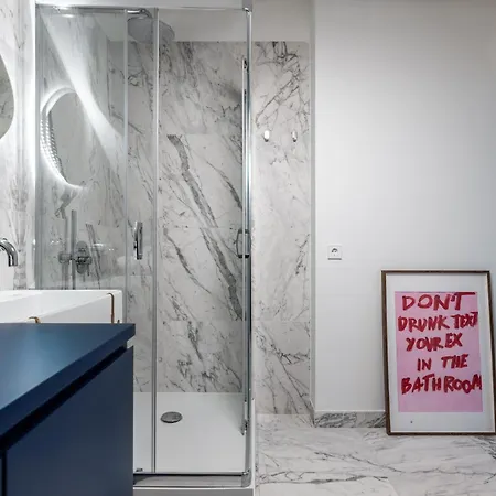 Tasteful 1bd Centre