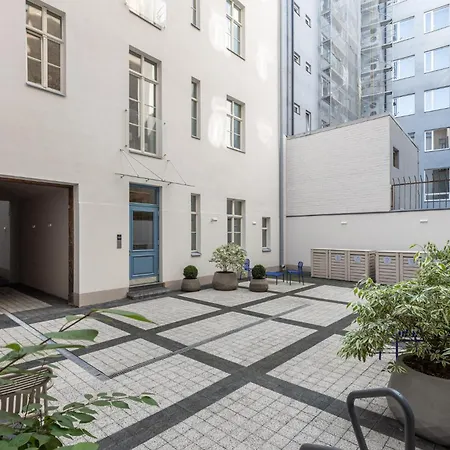 Tasteful 1bd Centre
