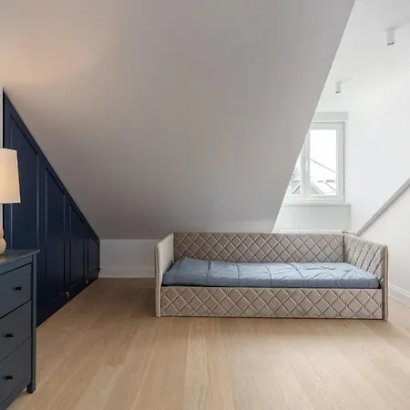 Tasteful 1bd Centre *
